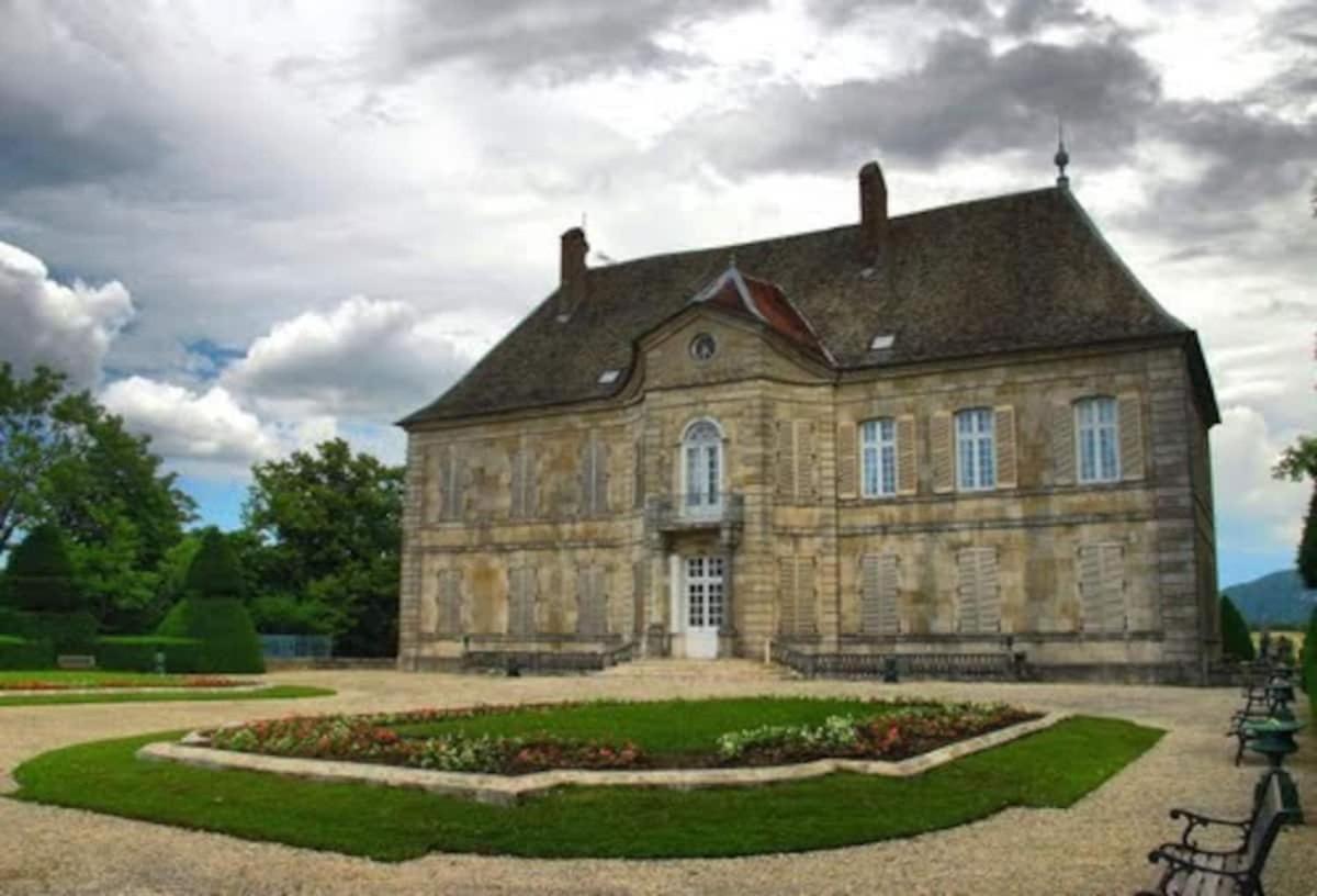 Gite 3 Etoiles "Entre Sources Et Riviere" Besancon Vaire-le-Grand Екстериор снимка
