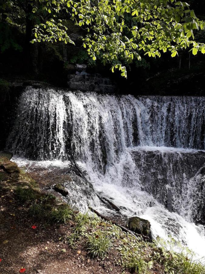 Gite 3 Etoiles "Entre Sources Et Riviere" Besancon Vaire-le-Grand Екстериор снимка