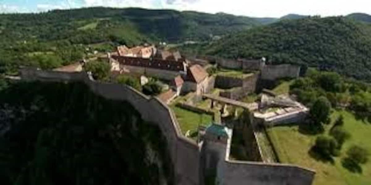 Gite 3 Etoiles "Entre Sources Et Riviere" Besancon Vaire-le-Grand Екстериор снимка